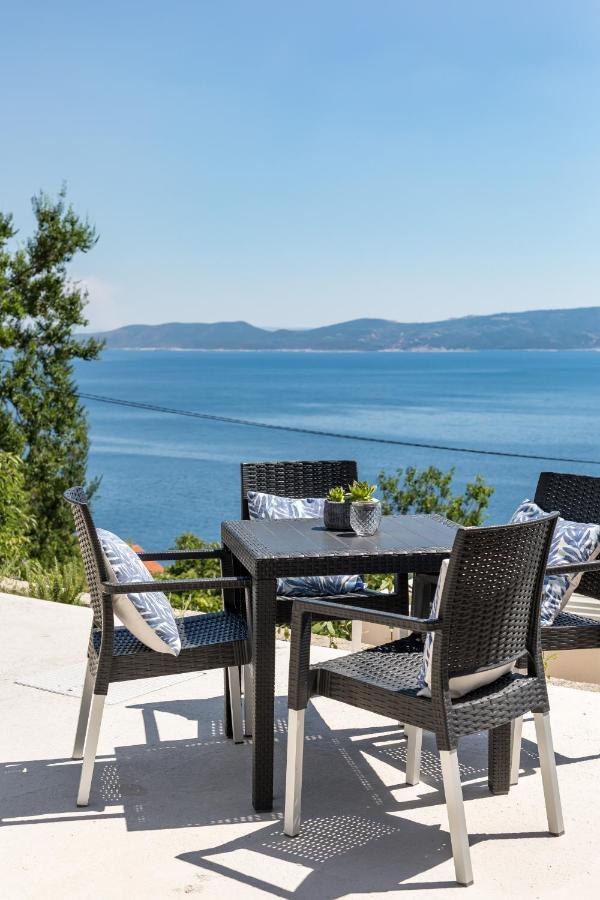 Waterview Apartments - Koru Apartment And Pool Mimice Bagian luar foto